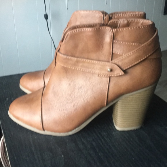 Booties - Picture 3 of 5